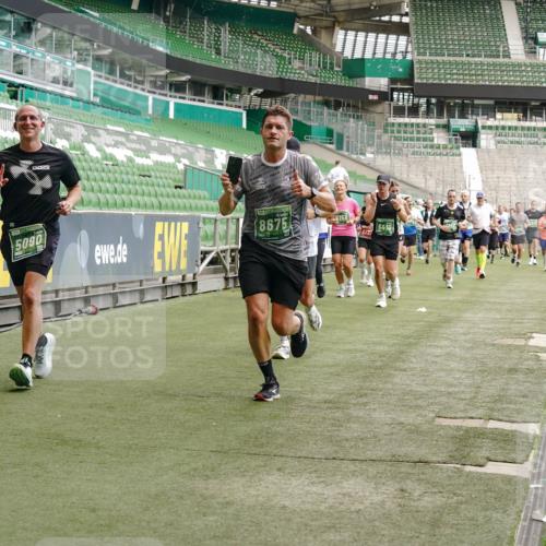 13.09.2026 - 21. swb-Marathon Bremen Michael Burmester http://msf.ph/oto/10446598 13.09.2026 13:08:18 Laufen im Stadion 132, 156, 489, 551, 607, 625, 682, 716, 800, 808, 809, 834, 846, 884, 911, 922, 1025, 1124, 1150, 1173, 1189, 1210, 1285, 1289, 1322, 1364, 1369, 1387, 1395, 1398, 1532, 1559, 1600, 1688, 1831, 1841, 1854, 1871, 1880, 1899, 1926, 1938, 2003, 2041, 2070, 2215, 2219, 2229, 2283, 2318, 2366, 2380, 2405, 2413, 2429, 2440, 2467, 2492, 2565, 2611, 2635, 2692, 2699, 2721, 2727, 2731, 2755, 2782, 2802, 2818, 2823, 2831, 2841, 2866, 2897, 2911, 2930, 2941, 2949, 2960 meine-sportfotos.de