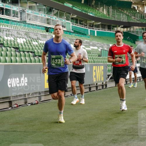 13.09.2026 - 21. swb-Marathon Bremen Michael Burmester http://msf.ph/oto/10446813 13.09.2026 12:46:44 Laufen im Stadion 195, 474, 538, 567, 604, 621, 697, 788, 868, 1017, 1034, 1181, 1241, 1277, 1554, 1863, 2021, 2084, 2087, 2266, 2297, 2538, 2646, 2809, 2889, 3118, 3196, 3284, 3297, 3424, 3520, 4025, 4110, 4157, 4236, 4239, 4729, 4777, 4808, 4992, 5024, 5238, 5283, 5674, 5719, 5725, 5976, 6053, 6686, 6784, 6815, 6918, 7102, 7336, 7478, 7814, 7871, 8054, 8060, 8096, 8319, 8325, 8331, 8334, 8670, 8701, 8756, 8936, 8983, 9061, 9070, 9273, 9306, 9495, 9544, 9642, 9689, 9813, 9918, 13034, 439 meine-sportfotos.de