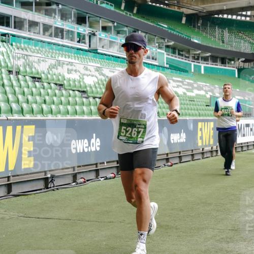 13.09.2026 - 21. swb-Marathon Bremen Michael Burmester http://msf.ph/oto/10446823 13.09.2026 13:08:21 Laufen im Stadion 132, 156, 489, 549, 551, 607, 625, 682, 716, 800, 808, 809, 834, 846, 884, 911, 922, 1025, 1124, 1150, 1173, 1189, 1210, 1285, 1289, 1322, 1364, 1369, 1387, 1395, 1398, 1532, 1559, 1600, 1688, 1831, 1841, 1854, 1871, 1880, 1899, 1926, 1938, 2003, 2041, 2070, 2215, 2219, 2229, 2243, 2283, 2318, 2366, 2380, 2405, 2413, 2429, 2440, 2441, 2467, 2492, 2565, 2611, 2635, 2692, 2699, 2721, 2727, 2731, 2755, 2782, 2802, 2818, 2823, 2831, 2841, 2866, 2897, 2911, 2930, 2941, 2949, 2960 meine-sportfotos.de