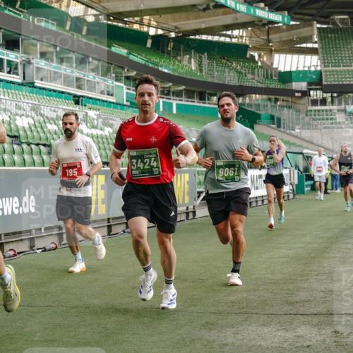 13.09.2026 - 21. swb-Marathon Bremen Michael Burmester http://msf.ph/oto/10446854 13.09.2026 12:46:45 Laufen im Stadion 195, 474, 538, 567, 604, 621, 697, 788, 868, 1017, 1034, 1181, 1241, 1277, 1554, 1863, 2021, 2084, 2087, 2266, 2297, 2538, 2646, 2809, 2889, 3118, 3196, 3284, 3297, 3424, 3520, 4025, 4110, 4157, 4236, 4239, 4729, 4777, 4808, 4992, 5024, 5238, 5283, 5674, 5719, 5725, 5976, 6053, 6686, 6784, 6815, 6918, 7102, 7336, 7478, 7814, 7871, 8054, 8060, 8096, 8319, 8325, 8331, 8334, 8670, 8701, 8756, 8936, 8983, 9061, 9070, 9273, 9306, 9495, 9544, 9642, 9689, 9813, 9918, 13034, 439 meine-sportfotos.de