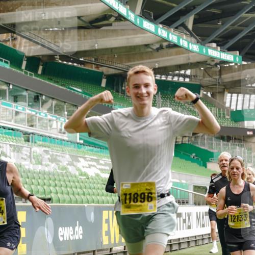 13.09.2026 - 21. swb-Marathon Bremen Michael Burmester http://msf.ph/oto/10446951 13.09.2026 10:29:48 Laufen im Stadion 10162, 10170, 10183, 10193, 10200, 10218, 10233, 10253, 10267, 10294, 10304, 10316, 10334, 10339, 10348, 10359, 10381, 10392, 10421, 10426, 10452, 10467, 10515, 10525, 10537, 10538, 10544, 10585, 10588, 10641, 10652, 10655, 10709, 10734, 10739, 10761, 10763, 10764, 10780, 10808, 10825, 10827, 10835, 10837, 10840, 10862, 10863, 10876, 10884, 10887, 10906, 10910, 10923, 10966, 10984, 10993, 11002, 11005, 11007, 11018, 11035, 11038, 11058, 11087, 11109, 11170 meine-sportfotos.de