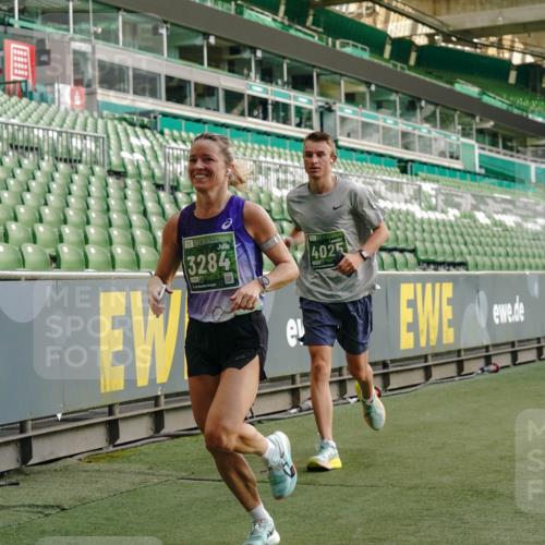 13.09.2026 - 21. swb-Marathon Bremen Michael Burmester http://msf.ph/oto/10447003 13.09.2026 12:46:48 Laufen im Stadion 195, 474, 538, 567, 604, 621, 697, 788, 868, 1017, 1034, 1181, 1241, 1277, 1554, 1863, 2021, 2084, 2087, 2266, 2297, 2538, 2646, 2809, 2889, 3118, 3196, 3284, 3297, 3424, 3520, 4025, 4110, 4157, 4236, 4239, 4614, 4729, 4777, 4808, 4992, 5024, 5238, 5283, 5674, 5719, 5725, 5976, 6053, 6686, 6784, 6815, 6918, 7102, 7336, 7814, 7871, 8060, 8319, 8325, 8331, 8334, 8670, 8701, 8756, 8936, 8983, 9061, 9070, 9273, 9495, 9544, 9689, 9813, 9918, 13034, 439 meine-sportfotos.de