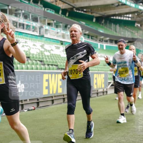 13.09.2026 - 21. swb-Marathon Bremen Michael Burmester http://msf.ph/oto/10447160 13.09.2026 10:29:50 Laufen im Stadion 10162, 10170, 10183, 10193, 10200, 10218, 10233, 10253, 10267, 10294, 10304, 10316, 10334, 10339, 10348, 10359, 10381, 10392, 10421, 10426, 10452, 10467, 10515, 10525, 10537, 10538, 10544, 10585, 10588, 10641, 10652, 10709, 10734, 10739, 10761, 10763, 10764, 10780, 10808, 10825, 10827, 10835, 10837, 10840, 10862, 10863, 10876, 10884, 10887, 10906, 10910, 10923, 10966, 10984, 10993, 11002, 11005, 11007, 11018, 11035, 11038, 11058, 11109, 11170 meine-sportfotos.de