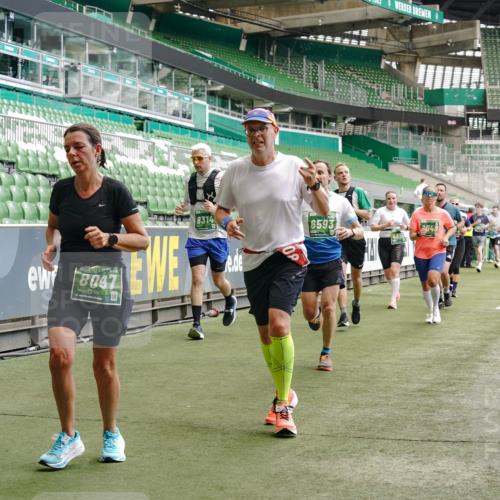 13.09.2026 - 21. swb-Marathon Bremen Michael Burmester http://msf.ph/oto/10447235 13.09.2026 13:08:28 Laufen im Stadion 132, 156, 489, 549, 551, 563, 607, 625, 682, 716, 800, 808, 809, 813, 834, 846, 884, 911, 922, 1025, 1072, 1124, 1150, 1173, 1189, 1210, 1285, 1289, 1322, 1364, 1387, 1395, 1398, 1532, 1559, 1600, 1688, 1831, 1841, 1854, 1880, 1899, 1926, 1938, 2003, 2041, 2070, 2208, 2215, 2219, 2229, 2243, 2283, 2318, 2366, 2380, 2405, 2413, 2429, 2441, 2467, 2492, 2565, 2611, 2635, 2692, 2721, 2727, 2731, 2755, 2782, 2802, 2823, 2831, 2841, 2866, 2897, 2911, 2930, 2941, 2949, 2960, 3327 meine-sportfotos.de