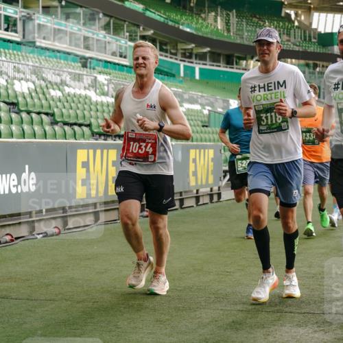 13.09.2026 - 21. swb-Marathon Bremen Michael Burmester http://msf.ph/oto/10447302 13.09.2026 12:46:58 Laufen im Stadion 195, 538, 567, 604, 621, 697, 868, 1017, 1034, 1181, 1241, 1277, 1554, 1863, 2021, 2084, 2087, 2266, 2297, 2538, 2646, 2809, 2889, 2956, 3118, 3196, 3284, 3297, 3424, 3520, 3794, 4025, 4110, 4157, 4236, 4239, 4614, 4729, 4777, 4808, 4992, 5024, 5238, 5283, 5674, 5719, 5725, 5803, 5976, 6053, 6686, 6708, 6784, 6815, 7102, 7336, 7538, 7814, 7871, 8060, 8319, 8325, 8331, 8334, 8611, 8621, 8670, 8701, 8756, 8936, 8980, 8983, 9061, 9273, 9495, 9544, 9689, 9813, 9918, 13034, 439 meine-sportfotos.de