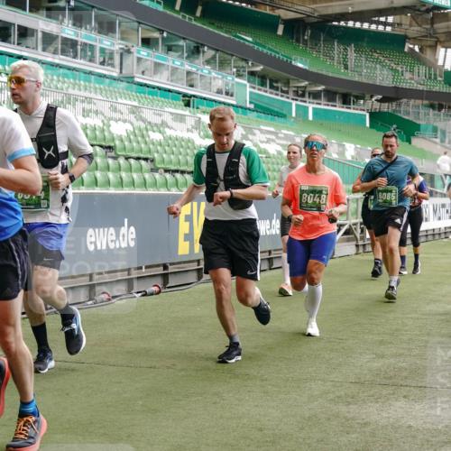 13.09.2026 - 21. swb-Marathon Bremen Michael Burmester http://msf.ph/oto/10447321 13.09.2026 13:08:30 Laufen im Stadion 132, 156, 489, 549, 551, 563, 607, 625, 682, 800, 808, 809, 813, 834, 846, 884, 911, 1025, 1072, 1124, 1150, 1173, 1189, 1210, 1285, 1289, 1322, 1364, 1387, 1395, 1398, 1532, 1559, 1600, 1688, 1831, 1841, 1854, 1880, 1899, 1926, 1938, 2003, 2041, 2070, 2208, 2215, 2219, 2229, 2243, 2283, 2318, 2366, 2380, 2405, 2413, 2429, 2441, 2467, 2492, 2565, 2611, 2635, 2692, 2727, 2731, 2755, 2782, 2802, 2823, 2831, 2841, 2866, 2897, 2911, 2930, 2941, 2949, 2960, 3327, 3437 meine-sportfotos.de