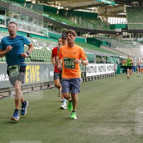 13.09.2026 - 21. swb-Marathon Bremen Michael Burmester http://msf.ph/oto/10447393 13.09.2026 12:47:00 Laufen im Stadion 195, 538, 567, 604, 621, 697, 868, 1017, 1034, 1181, 1241, 1277, 1554, 1863, 2021, 2084, 2087, 2266, 2297, 2538, 2646, 2809, 2889, 2956, 3118, 3196, 3242, 3284, 3297, 3424, 3520, 3794, 4025, 4157, 4236, 4239, 4614, 4729, 4777, 4808, 4992, 5024, 5238, 5283, 5674, 5719, 5725, 5803, 5976, 6053, 6686, 6708, 6784, 6815, 7102, 7336, 7538, 7814, 7871, 8060, 8319, 8325, 8331, 8334, 8611, 8621, 8670, 8701, 8756, 8936, 8980, 8983, 9061, 9273, 9495, 9544, 9689, 9813, 9918, 13034, 439 meine-sportfotos.de