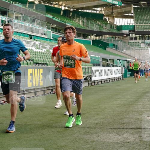 13.09.2026 - 21. swb-Marathon Bremen Michael Burmester http://msf.ph/oto/10447408 13.09.2026 12:47:00 Laufen im Stadion 195, 538, 567, 604, 621, 697, 868, 1017, 1034, 1181, 1241, 1277, 1554, 1863, 2021, 2084, 2087, 2266, 2297, 2538, 2646, 2809, 2889, 2956, 3118, 3196, 3242, 3284, 3297, 3424, 3520, 3794, 4025, 4157, 4236, 4239, 4614, 4729, 4777, 4808, 4992, 5024, 5238, 5283, 5674, 5719, 5725, 5803, 5976, 6053, 6686, 6708, 6784, 6815, 7102, 7336, 7538, 7814, 7871, 8060, 8319, 8325, 8331, 8334, 8611, 8621, 8670, 8701, 8756, 8936, 8980, 8983, 9061, 9273, 9495, 9544, 9689, 9813, 9918, 13034, 439 meine-sportfotos.de