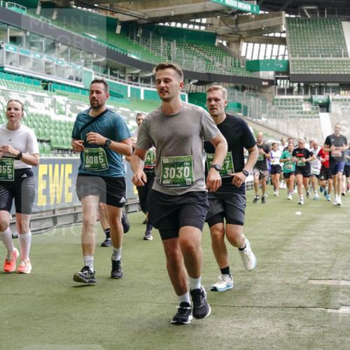 13.09.2026 - 21. swb-Marathon Bremen Michael Burmester http://msf.ph/oto/10447491 13.09.2026 13:08:32 Laufen im Stadion 132, 156, 383, 489, 549, 551, 563, 607, 625, 682, 800, 808, 809, 813, 834, 846, 884, 911, 1025, 1072, 1124, 1150, 1173, 1189, 1210, 1285, 1289, 1322, 1364, 1387, 1395, 1398, 1532, 1559, 1600, 1688, 1831, 1841, 1854, 1880, 1899, 1926, 2003, 2041, 2070, 2208, 2215, 2219, 2229, 2243, 2283, 2318, 2366, 2380, 2405, 2413, 2429, 2441, 2467, 2492, 2565, 2611, 2635, 2692, 2727, 2731, 2755, 2782, 2802, 2823, 2831, 2841, 2866, 2897, 2911, 2930, 2931, 2941, 2949, 2960, 3327, 3437 meine-sportfotos.de