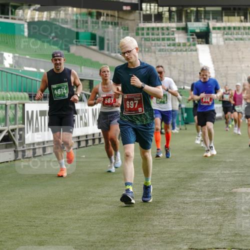 13.09.2026 - 21. swb-Marathon Bremen Michael Burmester http://msf.ph/oto/10447549 13.09.2026 12:47:05 Laufen im Stadion 195, 384, 538, 567, 604, 621, 697, 868, 1017, 1034, 1181, 1241, 1554, 1863, 2021, 2084, 2087, 2266, 2297, 2538, 2646, 2809, 2889, 2956, 3118, 3196, 3242, 3284, 3297, 3424, 3520, 3794, 4025, 4157, 4236, 4239, 4614, 4729, 4777, 4808, 4992, 5024, 5238, 5283, 5674, 5719, 5725, 5803, 5976, 6053, 6686, 6708, 6784, 6815, 7102, 7336, 7538, 7814, 7871, 8060, 8319, 8325, 8331, 8334, 8611, 8621, 8670, 8701, 8756, 8980, 8983, 9061, 9273, 9495, 9544, 9689, 9813, 9918, 13034, 439 meine-sportfotos.de