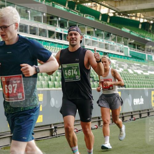 13.09.2026 - 21. swb-Marathon Bremen Michael Burmester http://msf.ph/oto/10447645 13.09.2026 12:47:09 Laufen im Stadion 195, 384, 538, 567, 604, 621, 697, 868, 1034, 1181, 1241, 1554, 1863, 2021, 2084, 2087, 2266, 2297, 2538, 2646, 2809, 2889, 2956, 3118, 3196, 3242, 3284, 3297, 3424, 3466, 3520, 3794, 4025, 4236, 4239, 4614, 4729, 4777, 4808, 4992, 5024, 5238, 5283, 5674, 5719, 5725, 5803, 5976, 6053, 6686, 6708, 6784, 6815, 7102, 7336, 7538, 7814, 7871, 8060, 8319, 8325, 8331, 8334, 8611, 8621, 8670, 8701, 8756, 8980, 8983, 9061, 9273, 9495, 9544, 9689, 9813, 9918, 13034, 439 meine-sportfotos.de