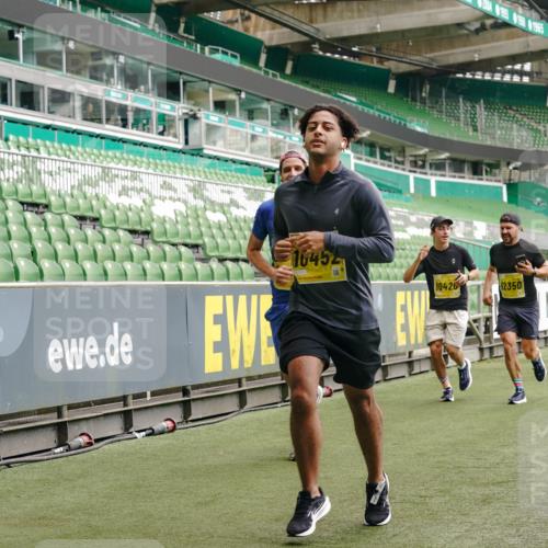 13.09.2026 - 21. swb-Marathon Bremen Michael Burmester http://msf.ph/oto/10447670 13.09.2026 10:29:59 Laufen im Stadion 10162, 10170, 10174, 10183, 10193, 10200, 10218, 10233, 10253, 10267, 10281, 10304, 10334, 10339, 10348, 10359, 10381, 10392, 10421, 10426, 10452, 10467, 10515, 10525, 10537, 10585, 10588, 10641, 10652, 10714, 10734, 10739, 10761, 10763, 10764, 10765, 10780, 10808, 10825, 10827, 10835, 10837, 10840, 10862, 10863, 10876, 10884, 10886, 10887, 10906, 10910, 10923, 10966, 10984, 11002, 11005, 11007, 11018, 11035, 11038, 11109 meine-sportfotos.de
