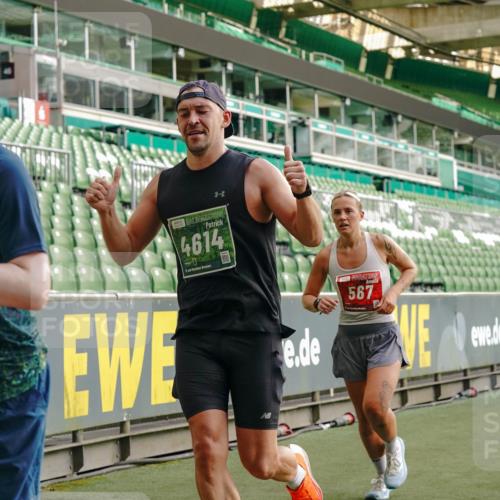 13.09.2026 - 21. swb-Marathon Bremen Michael Burmester http://msf.ph/oto/10447671 13.09.2026 12:47:10 Laufen im Stadion 195, 384, 538, 567, 604, 621, 697, 868, 1034, 1181, 1241, 1554, 1863, 2021, 2084, 2087, 2266, 2297, 2538, 2646, 2809, 2889, 2956, 3118, 3196, 3242, 3284, 3297, 3424, 3466, 3520, 3794, 4025, 4236, 4239, 4614, 4729, 4777, 4808, 4992, 5024, 5238, 5283, 5674, 5719, 5725, 5803, 5976, 6025, 6053, 6686, 6708, 6784, 6815, 7102, 7336, 7538, 7814, 7871, 8060, 8319, 8325, 8331, 8334, 8611, 8621, 8670, 8701, 8756, 8980, 8983, 9061, 9273, 9495, 9544, 9689, 9813, 9918, 13034, 439 meine-sportfotos.de