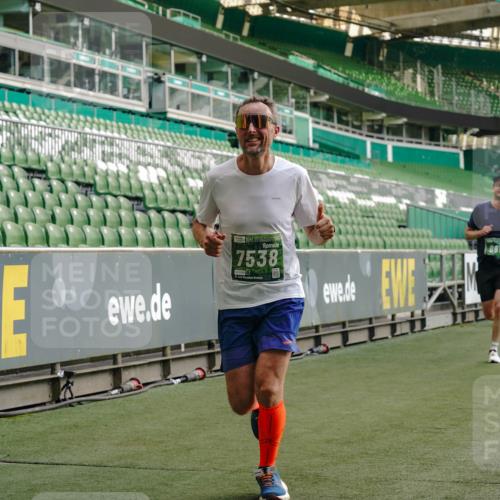 13.09.2026 - 21. swb-Marathon Bremen Michael Burmester http://msf.ph/oto/10447701 13.09.2026 12:47:11 Laufen im Stadion 195, 384, 538, 567, 604, 621, 697, 868, 1034, 1181, 1241, 1554, 1863, 2021, 2084, 2087, 2266, 2297, 2538, 2646, 2809, 2889, 2956, 3118, 3196, 3242, 3284, 3297, 3424, 3466, 3520, 3794, 4025, 4236, 4239, 4614, 4729, 4777, 4808, 4992, 5024, 5238, 5283, 5674, 5719, 5725, 5803, 5976, 6025, 6053, 6686, 6708, 6784, 6815, 7102, 7336, 7538, 7814, 7871, 8060, 8319, 8325, 8331, 8334, 8611, 8621, 8670, 8701, 8756, 8980, 8983, 9061, 9273, 9495, 9544, 9689, 9813, 9918, 13034, 439 meine-sportfotos.de