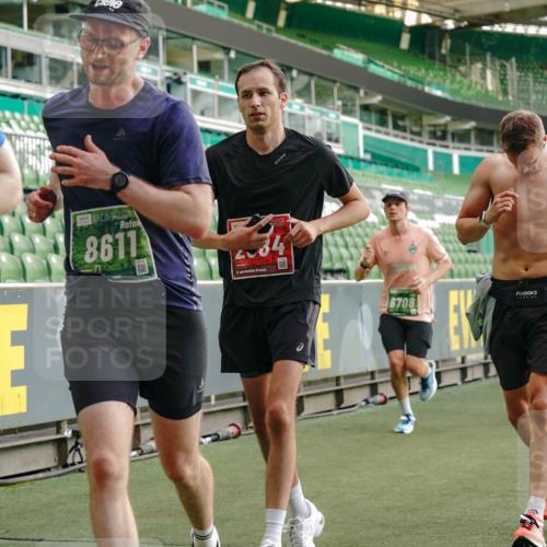 13.09.2026 - 21. swb-Marathon Bremen Michael Burmester http://msf.ph/oto/10447848 13.09.2026 12:47:15 Laufen im Stadion 195, 384, 538, 567, 604, 621, 697, 868, 1034, 1181, 1241, 1554, 2021, 2087, 2266, 2297, 2538, 2646, 2809, 2889, 2956, 3118, 3196, 3242, 3284, 3297, 3424, 3466, 3520, 3794, 4025, 4236, 4239, 4614, 4729, 4777, 4808, 4992, 5024, 5238, 5283, 5674, 5719, 5725, 5803, 5976, 6025, 6053, 6686, 6708, 6784, 6815, 7102, 7538, 7814, 7871, 8060, 8319, 8325, 8331, 8334, 8611, 8621, 8670, 8701, 8756, 8980, 8983, 9061, 9495, 9544, 9689, 9813, 9918, 13034, 439 meine-sportfotos.de