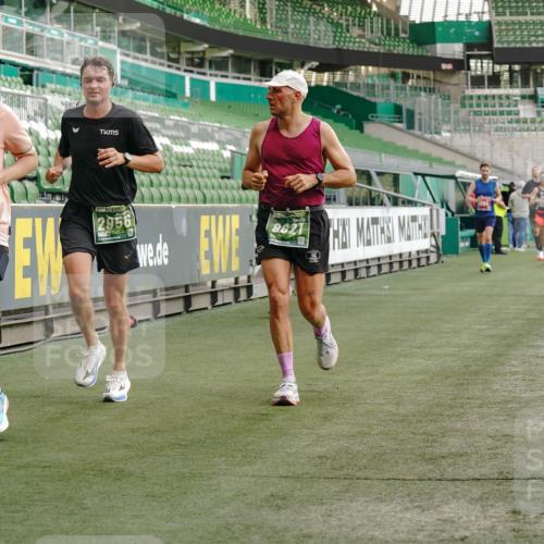 13.09.2026 - 21. swb-Marathon Bremen Michael Burmester http://msf.ph/oto/10447918 13.09.2026 12:47:16 Laufen im Stadion 195, 384, 538, 567, 604, 621, 697, 868, 1034, 1181, 1241, 1554, 2021, 2087, 2266, 2297, 2538, 2646, 2809, 2889, 2956, 3118, 3196, 3242, 3284, 3297, 3424, 3466, 3520, 3794, 4025, 4236, 4239, 4614, 4729, 4777, 4808, 4992, 5024, 5238, 5283, 5674, 5719, 5725, 5803, 5976, 6025, 6053, 6686, 6708, 6784, 6815, 7102, 7538, 7814, 7871, 8060, 8319, 8325, 8331, 8334, 8611, 8621, 8670, 8701, 8980, 8983, 9061, 9495, 9544, 9689, 9813, 9918, 13034 meine-sportfotos.de