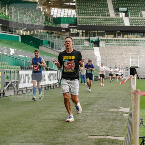 13.09.2026 - 21. swb-Marathon Bremen Michael Burmester http://msf.ph/oto/10448009 13.09.2026 12:47:21 Laufen im Stadion 195, 384, 538, 567, 604, 621, 697, 868, 889, 1034, 1181, 1241, 1554, 2021, 2087, 2266, 2297, 2538, 2646, 2809, 2889, 2956, 3118, 3196, 3242, 3284, 3297, 3424, 3466, 3520, 3794, 3910, 4025, 4236, 4239, 4614, 4729, 4777, 4808, 4992, 5024, 5238, 5283, 5674, 5719, 5725, 5803, 5976, 6025, 6053, 6058, 6686, 6708, 6784, 6815, 7102, 7538, 7803, 7814, 7871, 8060, 8319, 8325, 8331, 8334, 8611, 8621, 8670, 8701, 8980, 8983, 9010, 9061, 9495, 9544, 9689, 9813, 9918, 13034 meine-sportfotos.de