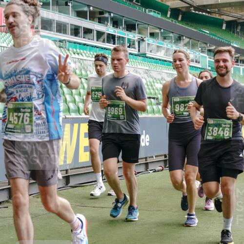 13.09.2026 - 21. swb-Marathon Bremen Michael Burmester http://msf.ph/oto/10448102 13.09.2026 13:08:44 Laufen im Stadion 383, 391, 489, 532, 549, 551, 563, 607, 625, 682, 800, 808, 809, 813, 846, 884, 898, 911, 1025, 1072, 1124, 1150, 1173, 1189, 1210, 1285, 1289, 1322, 1364, 1387, 1395, 1398, 1532, 1559, 1600, 1688, 1831, 1841, 1854, 1880, 1899, 2003, 2041, 2070, 2208, 2215, 2229, 2243, 2283, 2366, 2380, 2405, 2413, 2429, 2441, 2467, 2471, 2492, 2565, 2611, 2635, 2692, 2727, 2755, 2782, 2802, 2823, 2831, 2841, 2866, 2897, 2930, 2931, 2941, 2949, 3316, 3327, 3437, 3707 meine-sportfotos.de