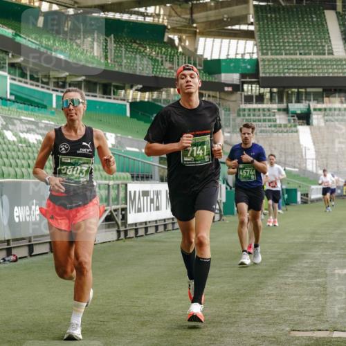 13.09.2026 - 21. swb-Marathon Bremen Michael Burmester http://msf.ph/oto/10448133 13.09.2026 12:47:25 Laufen im Stadion 384, 538, 567, 604, 621, 697, 868, 889, 1034, 1181, 1554, 2021, 2087, 2266, 2297, 2538, 2646, 2809, 2889, 2956, 3118, 3196, 3242, 3284, 3297, 3424, 3466, 3520, 3794, 3910, 4025, 4236, 4239, 4614, 4712, 4729, 4777, 4808, 4992, 5024, 5238, 5283, 5674, 5725, 5803, 5976, 6025, 6053, 6058, 6686, 6708, 6784, 6815, 7102, 7399, 7538, 7803, 7814, 7871, 8060, 8331, 8334, 8611, 8621, 8670, 8701, 8706, 8980, 8981, 8983, 9010, 9061, 9495, 9544, 9689, 9813, 9918, 13034 meine-sportfotos.de