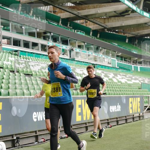 13.09.2026 - 21. swb-Marathon Bremen Michael Burmester http://msf.ph/oto/10448195 13.09.2026 10:30:12 Laufen im Stadion 10162, 10170, 10174, 10183, 10193, 10200, 10218, 10227, 10233, 10253, 10281, 10304, 10334, 10339, 10348, 10359, 10381, 10392, 10426, 10448, 10452, 10467, 10515, 10525, 10537, 10585, 10588, 10641, 10652, 10714, 10734, 10757, 10761, 10763, 10764, 10765, 10780, 10808, 10821, 10822, 10825, 10827, 10837, 10838, 10840, 10862, 10863, 10876, 10884, 10886, 10887, 10906, 10923, 10966, 10984, 11002, 11007, 11018, 11038, 11109 meine-sportfotos.de