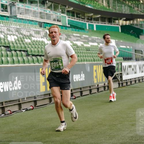 13.09.2026 - 21. swb-Marathon Bremen Michael Burmester http://msf.ph/oto/10448296 13.09.2026 12:47:32 Laufen im Stadion 382, 384, 538, 567, 604, 621, 697, 868, 889, 1034, 1554, 1872, 1925, 2021, 2087, 2266, 2538, 2646, 2809, 2956, 3118, 3196, 3242, 3284, 3297, 3424, 3466, 3520, 3794, 3910, 4025, 4236, 4239, 4614, 4712, 4729, 4777, 4808, 4992, 5024, 5238, 5283, 5674, 5725, 5803, 5976, 6025, 6053, 6058, 6686, 6708, 6784, 6815, 7102, 7399, 7538, 7803, 7814, 7871, 8060, 8334, 8611, 8621, 8670, 8701, 8706, 8980, 8981, 8983, 9010, 9061, 9544, 9689, 9813, 9918, 13034 meine-sportfotos.de