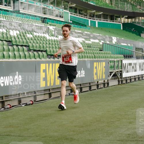 13.09.2026 - 21. swb-Marathon Bremen Michael Burmester http://msf.ph/oto/10448325 13.09.2026 12:47:33 Laufen im Stadion 382, 384, 538, 567, 604, 621, 697, 868, 889, 1034, 1554, 1872, 1925, 2021, 2087, 2266, 2538, 2646, 2809, 2956, 3118, 3196, 3242, 3284, 3297, 3424, 3466, 3520, 3794, 3910, 4025, 4236, 4239, 4614, 4712, 4729, 4777, 4808, 4992, 5024, 5238, 5283, 5674, 5725, 5803, 5976, 6025, 6053, 6058, 6686, 6708, 6784, 6815, 7102, 7399, 7538, 7803, 7814, 7871, 8060, 8334, 8611, 8621, 8670, 8701, 8706, 8980, 8981, 8983, 9010, 9061, 9544, 9689, 9813, 9918, 13034 meine-sportfotos.de