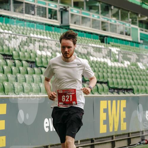 13.09.2026 - 21. swb-Marathon Bremen Michael Burmester http://msf.ph/oto/10448335 13.09.2026 12:47:34 Laufen im Stadion 382, 384, 538, 567, 604, 621, 697, 868, 889, 1034, 1554, 1872, 1925, 2021, 2087, 2266, 2538, 2646, 2809, 2844, 2956, 3118, 3127, 3196, 3242, 3284, 3297, 3424, 3466, 3520, 3794, 3910, 4025, 4236, 4239, 4614, 4712, 4729, 4777, 4808, 4992, 5024, 5238, 5283, 5674, 5725, 5803, 5976, 6025, 6053, 6058, 6686, 6708, 6784, 6815, 7102, 7399, 7538, 7803, 7814, 7871, 8060, 8334, 8611, 8621, 8670, 8701, 8706, 8973, 8980, 8981, 8983, 9010, 9061, 9544, 9689, 9813, 9918, 13034 meine-sportfotos.de
