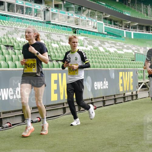 13.09.2026 - 21. swb-Marathon Bremen Michael Burmester http://msf.ph/oto/10448341 13.09.2026 10:30:16 Laufen im Stadion 10141, 10162, 10170, 10174, 10183, 10193, 10200, 10218, 10227, 10233, 10253, 10281, 10304, 10334, 10339, 10348, 10359, 10381, 10392, 10426, 10448, 10452, 10467, 10515, 10537, 10585, 10588, 10641, 10652, 10714, 10734, 10757, 10761, 10763, 10764, 10765, 10780, 10808, 10821, 10822, 10825, 10827, 10837, 10838, 10840, 10862, 10863, 10884, 10886, 10887, 10906, 10966, 10984, 11002, 11007, 11018, 11038, 11109, 11350, 11379 meine-sportfotos.de