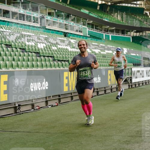 13.09.2026 - 21. swb-Marathon Bremen Michael Burmester http://msf.ph/oto/10448454 13.09.2026 12:47:42 Laufen im Stadion 382, 384, 538, 604, 621, 868, 889, 1554, 1872, 1925, 2021, 2087, 2266, 2538, 2605, 2646, 2809, 2844, 2956, 3110, 3118, 3127, 3196, 3242, 3284, 3297, 3424, 3466, 3520, 3794, 3910, 4025, 4236, 4239, 4614, 4712, 4729, 4777, 4808, 4992, 5024, 5238, 5283, 5674, 5725, 5803, 5976, 6025, 6053, 6058, 6686, 6708, 6784, 6815, 6951, 7102, 7399, 7538, 7803, 7814, 7871, 8060, 8334, 8611, 8621, 8706, 8877, 8973, 8980, 8981, 8983, 9010, 9061, 9429, 9544, 9689, 9813, 9918, 13034 meine-sportfotos.de