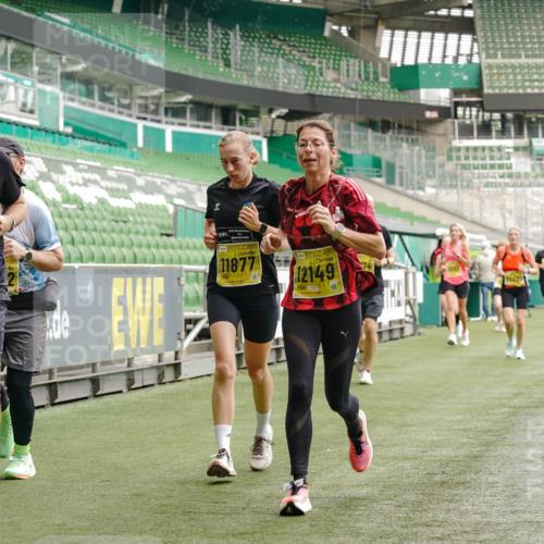 13.09.2026 - 21. swb-Marathon Bremen Michael Burmester http://msf.ph/oto/10448501 13.09.2026 10:30:20 Laufen im Stadion 10141, 10162, 10174, 10183, 10193, 10200, 10218, 10227, 10233, 10253, 10281, 10304, 10334, 10339, 10348, 10359, 10381, 10392, 10426, 10448, 10452, 10467, 10515, 10537, 10585, 10588, 10641, 10652, 10714, 10734, 10757, 10761, 10763, 10764, 10765, 10780, 10808, 10821, 10822, 10825, 10827, 10837, 10838, 10840, 10862, 10863, 10884, 10886, 10887, 10906, 10966, 10984, 11002, 11007, 11038, 11109, 11350, 11379 meine-sportfotos.de