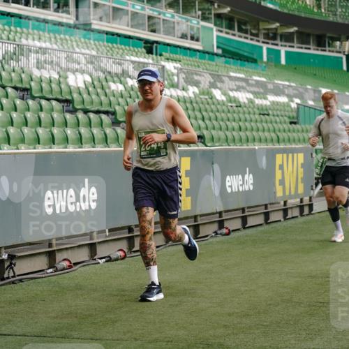 13.09.2026 - 21. swb-Marathon Bremen Michael Burmester http://msf.ph/oto/10448509 13.09.2026 12:47:44 Laufen im Stadion 382, 384, 538, 604, 621, 868, 889, 1554, 1872, 1925, 2021, 2087, 2266, 2538, 2605, 2646, 2809, 2844, 2956, 3110, 3118, 3127, 3196, 3242, 3284, 3297, 3424, 3466, 3520, 3794, 3910, 4025, 4236, 4239, 4614, 4712, 4729, 4777, 4808, 4992, 5024, 5238, 5283, 5674, 5725, 5803, 5976, 6025, 6053, 6058, 6686, 6708, 6784, 6815, 6951, 7102, 7399, 7538, 7803, 7814, 7871, 8060, 8334, 8611, 8621, 8706, 8877, 8973, 8980, 8981, 8983, 9010, 9061, 9429, 9544, 9689, 9813, 9918, 13034 meine-sportfotos.de