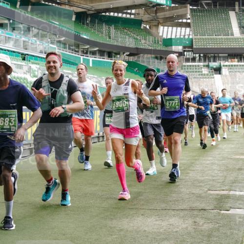 13.09.2026 - 21. swb-Marathon Bremen Michael Burmester http://msf.ph/oto/10448634 13.09.2026 13:08:53 Laufen im Stadion 383, 391, 489, 532, 549, 551, 563, 625, 682, 800, 808, 809, 813, 884, 898, 911, 1025, 1072, 1124, 1150, 1173, 1210, 1285, 1289, 1322, 1364, 1395, 1398, 1532, 1559, 1688, 1831, 1854, 1880, 1899, 2003, 2041, 2208, 2215, 2229, 2243, 2283, 2366, 2380, 2405, 2413, 2429, 2441, 2467, 2471, 2492, 2525, 2565, 2611, 2635, 2692, 2727, 2782, 2802, 2823, 2831, 2841, 2866, 2897, 2930, 2931, 2941, 2949, 3032, 3316, 3327, 3333, 3398, 3437, 3707, 3769, 109 meine-sportfotos.de