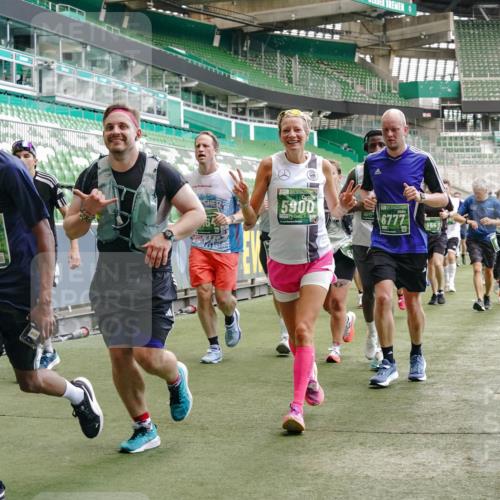 13.09.2026 - 21. swb-Marathon Bremen Michael Burmester http://msf.ph/oto/10448686 13.09.2026 13:08:54 Laufen im Stadion 383, 391, 532, 549, 551, 563, 625, 682, 800, 808, 809, 813, 884, 898, 911, 1025, 1072, 1124, 1150, 1173, 1210, 1285, 1289, 1322, 1364, 1395, 1398, 1532, 1559, 1688, 1831, 1854, 1880, 1899, 2003, 2041, 2208, 2215, 2229, 2243, 2366, 2380, 2405, 2413, 2429, 2441, 2467, 2471, 2492, 2525, 2565, 2611, 2635, 2692, 2727, 2782, 2802, 2823, 2831, 2841, 2866, 2897, 2930, 2931, 2941, 2949, 3032, 3316, 3327, 3333, 3398, 3437, 3707, 3769, 109 meine-sportfotos.de