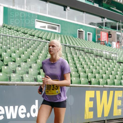 13.09.2026 - 21. swb-Marathon Bremen Michael Burmester http://msf.ph/oto/10448716 13.09.2026 10:30:27 Laufen im Stadion 10141, 10162, 10174, 10183, 10193, 10218, 10227, 10233, 10253, 10281, 10284, 10304, 10334, 10339, 10359, 10381, 10392, 10426, 10448, 10452, 10467, 10515, 10537, 10577, 10585, 10588, 10641, 10652, 10684, 10685, 10714, 10734, 10757, 10761, 10763, 10764, 10765, 10780, 10808, 10821, 10822, 10825, 10827, 10837, 10838, 10840, 10862, 10863, 10884, 10886, 10887, 10906, 10966, 10984, 11002, 11038, 11109, 11350, 11379 meine-sportfotos.de