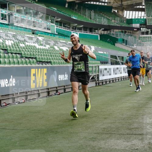 13.09.2026 - 21. swb-Marathon Bremen Michael Burmester http://msf.ph/oto/10448725 13.09.2026 12:47:58 Laufen im Stadion 382, 384, 604, 621, 826, 868, 889, 1349, 1554, 1872, 1925, 2021, 2266, 2538, 2605, 2646, 2844, 2956, 3110, 3118, 3127, 3196, 3242, 3284, 3297, 3424, 3466, 3520, 3794, 3910, 4025, 4236, 4239, 4614, 4712, 4729, 4777, 4808, 4992, 5725, 5803, 5976, 6025, 6053, 6058, 6686, 6708, 6784, 6815, 6951, 7064, 7102, 7399, 7538, 7636, 7803, 7814, 7871, 8060, 8334, 8611, 8621, 8706, 8877, 8973, 8980, 8981, 8983, 9010, 9035, 9061, 9429, 9544, 9689, 9813, 9918 meine-sportfotos.de