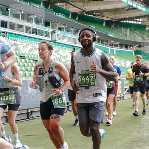 13.09.2026 - 21. swb-Marathon Bremen Michael Burmester http://msf.ph/oto/10448789 13.09.2026 13:08:56 Laufen im Stadion 383, 391, 532, 549, 551, 563, 625, 682, 800, 808, 809, 813, 884, 898, 911, 1025, 1072, 1124, 1150, 1173, 1210, 1285, 1289, 1322, 1364, 1395, 1398, 1532, 1559, 1688, 1831, 1880, 1899, 2003, 2041, 2208, 2215, 2229, 2243, 2366, 2380, 2405, 2413, 2429, 2441, 2467, 2471, 2492, 2525, 2565, 2594, 2611, 2635, 2692, 2727, 2782, 2802, 2823, 2831, 2841, 2866, 2897, 2930, 2931, 2941, 2949, 3032, 3316, 3327, 3333, 3398, 3437, 3707, 3769, 109 meine-sportfotos.de