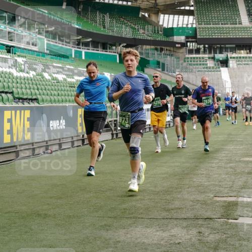 13.09.2026 - 21. swb-Marathon Bremen Michael Burmester http://msf.ph/oto/10448811 13.09.2026 12:48:00 Laufen im Stadion 382, 384, 604, 621, 826, 868, 889, 1349, 1554, 1872, 1925, 2021, 2266, 2538, 2605, 2646, 2844, 2956, 3110, 3118, 3127, 3196, 3242, 3284, 3297, 3424, 3466, 3520, 3794, 3910, 4025, 4236, 4239, 4614, 4712, 4729, 4732, 4777, 4808, 4992, 5725, 5803, 5976, 6025, 6053, 6058, 6686, 6708, 6784, 6815, 6951, 7064, 7102, 7399, 7538, 7636, 7803, 7814, 7871, 8060, 8334, 8611, 8621, 8706, 8877, 8973, 8980, 8981, 8983, 9010, 9035, 9061, 9429, 9544, 9689, 9813, 9918 meine-sportfotos.de