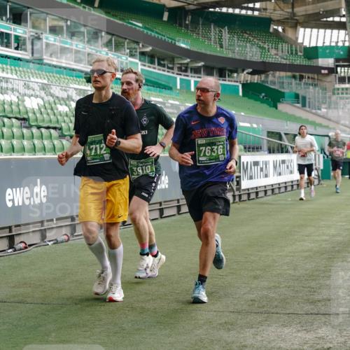 13.09.2026 - 21. swb-Marathon Bremen Michael Burmester http://msf.ph/oto/10448911 13.09.2026 12:48:04 Laufen im Stadion 382, 384, 621, 826, 868, 889, 1349, 1554, 1872, 1925, 2021, 2266, 2538, 2605, 2646, 2844, 2956, 3110, 3118, 3127, 3196, 3242, 3276, 3284, 3297, 3424, 3466, 3520, 3794, 3910, 4025, 4236, 4239, 4614, 4712, 4729, 4732, 4777, 4808, 4992, 5725, 5803, 5976, 6025, 6053, 6058, 6686, 6708, 6784, 6815, 6951, 7064, 7102, 7399, 7538, 7636, 7803, 7814, 7871, 7876, 8060, 8334, 8611, 8621, 8706, 8877, 8973, 8980, 8981, 8983, 9010, 9035, 9061, 9429, 9689, 9813, 9918 meine-sportfotos.de
