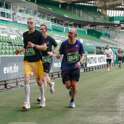 13.09.2026 - 21. swb-Marathon Bremen Michael Burmester http://msf.ph/oto/10448923 13.09.2026 12:48:04 Laufen im Stadion 382, 384, 621, 826, 868, 889, 1349, 1554, 1872, 1925, 2021, 2266, 2538, 2605, 2646, 2844, 2956, 3110, 3118, 3127, 3196, 3242, 3276, 3284, 3297, 3424, 3466, 3520, 3794, 3910, 4025, 4236, 4239, 4614, 4712, 4729, 4732, 4777, 4808, 4992, 5725, 5803, 5976, 6025, 6053, 6058, 6686, 6708, 6784, 6815, 6951, 7064, 7102, 7399, 7538, 7636, 7803, 7814, 7871, 7876, 8060, 8334, 8611, 8621, 8706, 8877, 8973, 8980, 8981, 8983, 9010, 9035, 9061, 9429, 9689, 9813, 9918 meine-sportfotos.de