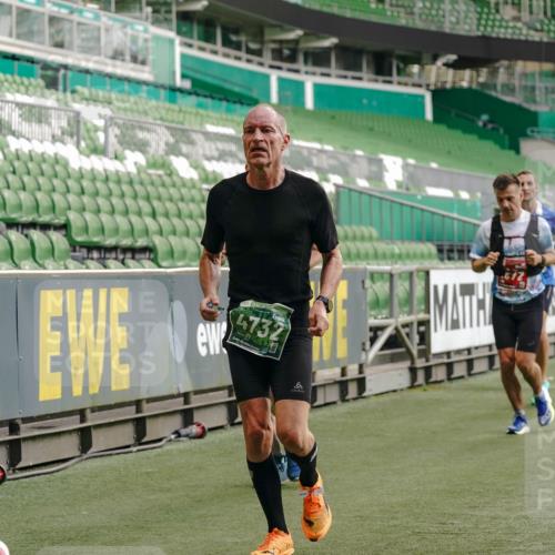 13.09.2026 - 21. swb-Marathon Bremen Michael Burmester http://msf.ph/oto/10449028 13.09.2026 12:48:10 Laufen im Stadion 382, 384, 572, 621, 826, 868, 889, 1349, 1554, 1872, 1925, 2266, 2538, 2605, 2646, 2844, 2956, 3110, 3118, 3127, 3196, 3242, 3276, 3284, 3297, 3424, 3466, 3520, 3794, 3910, 4025, 4082, 4239, 4614, 4712, 4729, 4732, 4808, 4992, 5424, 5517, 5725, 5803, 5976, 6025, 6053, 6058, 6686, 6708, 6784, 6815, 6951, 7064, 7102, 7399, 7538, 7636, 7803, 7814, 7871, 7876, 8060, 8334, 8611, 8621, 8706, 8877, 8973, 8980, 8981, 9010, 9035, 9061, 9429, 9689, 9813, 9918 meine-sportfotos.de