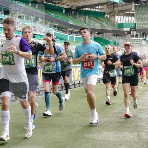 13.09.2026 - 21. swb-Marathon Bremen Michael Burmester http://msf.ph/oto/10449060 13.09.2026 13:09:00 Laufen im Stadion 164, 383, 391, 532, 549, 551, 563, 625, 800, 808, 809, 813, 884, 898, 911, 1025, 1072, 1124, 1150, 1173, 1210, 1285, 1289, 1322, 1364, 1395, 1398, 1532, 1559, 1688, 1831, 1880, 1899, 2003, 2041, 2208, 2215, 2229, 2232, 2243, 2366, 2380, 2405, 2413, 2429, 2441, 2467, 2471, 2492, 2525, 2565, 2573, 2594, 2611, 2635, 2692, 2727, 2782, 2802, 2823, 2831, 2841, 2866, 2897, 2930, 2931, 2941, 2949, 3032, 3316, 3327, 3333, 3398, 3437, 3707, 3769, 109 meine-sportfotos.de
