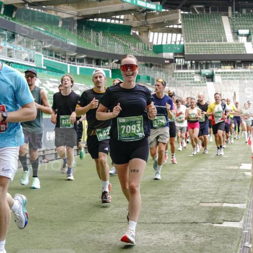 13.09.2026 - 21. swb-Marathon Bremen Michael Burmester http://msf.ph/oto/10449165 13.09.2026 13:09:01 Laufen im Stadion 164, 383, 391, 448, 532, 549, 551, 563, 625, 800, 808, 809, 813, 884, 898, 911, 1025, 1072, 1124, 1150, 1173, 1210, 1285, 1289, 1322, 1364, 1395, 1398, 1559, 1688, 1831, 1880, 1899, 2003, 2041, 2208, 2215, 2229, 2232, 2243, 2366, 2380, 2405, 2413, 2429, 2441, 2467, 2471, 2492, 2525, 2565, 2573, 2594, 2611, 2635, 2692, 2727, 2782, 2802, 2823, 2831, 2841, 2866, 2897, 2930, 2931, 2941, 3032, 3316, 3327, 3333, 3398, 3437, 3707, 3769, 109 meine-sportfotos.de