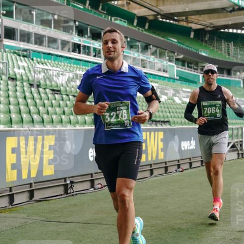 13.09.2026 - 21. swb-Marathon Bremen Michael Burmester http://msf.ph/oto/10449167 13.09.2026 12:48:16 Laufen im Stadion 382, 384, 524, 572, 621, 826, 868, 889, 1349, 1554, 1872, 1925, 2266, 2287, 2538, 2605, 2646, 2844, 2956, 3110, 3118, 3127, 3242, 3276, 3284, 3297, 3424, 3466, 3520, 3794, 3910, 4025, 4082, 4239, 4614, 4712, 4729, 4732, 4808, 4898, 4992, 5424, 5517, 5725, 5803, 5976, 6025, 6058, 6692, 6708, 6784, 6951, 7064, 7102, 7399, 7538, 7636, 7803, 7814, 7871, 7876, 8060, 8334, 8611, 8621, 8706, 8877, 8973, 8980, 8981, 9010, 9035, 9061, 9429, 9689, 9918 meine-sportfotos.de