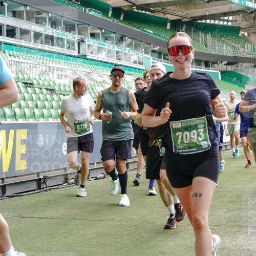 13.09.2026 - 21. swb-Marathon Bremen Michael Burmester http://msf.ph/oto/10449177 13.09.2026 13:09:01 Laufen im Stadion 164, 383, 391, 448, 532, 549, 551, 563, 625, 800, 808, 809, 813, 884, 898, 911, 1025, 1072, 1124, 1150, 1173, 1210, 1285, 1289, 1322, 1364, 1395, 1398, 1559, 1688, 1831, 1880, 1899, 2003, 2041, 2208, 2215, 2229, 2232, 2243, 2366, 2380, 2405, 2413, 2429, 2441, 2467, 2471, 2492, 2525, 2565, 2573, 2594, 2611, 2635, 2692, 2727, 2782, 2802, 2823, 2831, 2841, 2866, 2897, 2930, 2931, 2941, 3032, 3316, 3327, 3333, 3398, 3437, 3707, 3769, 109 meine-sportfotos.de