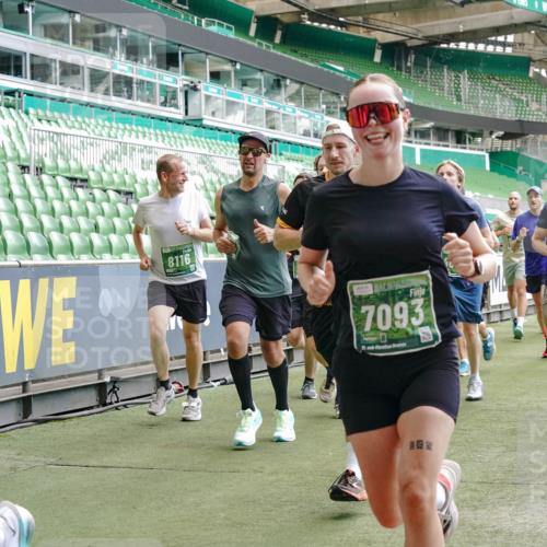 13.09.2026 - 21. swb-Marathon Bremen Michael Burmester http://msf.ph/oto/10449196 13.09.2026 13:09:02 Laufen im Stadion 164, 383, 391, 448, 532, 549, 551, 563, 625, 800, 808, 809, 813, 884, 898, 911, 1025, 1072, 1124, 1150, 1210, 1285, 1289, 1322, 1364, 1395, 1398, 1559, 1688, 1831, 1880, 1899, 2003, 2041, 2208, 2215, 2229, 2232, 2243, 2366, 2380, 2405, 2413, 2429, 2441, 2467, 2471, 2492, 2525, 2565, 2573, 2594, 2611, 2635, 2692, 2727, 2782, 2802, 2823, 2831, 2841, 2866, 2897, 2930, 2931, 2941, 3032, 3316, 3327, 3333, 3398, 3437, 3707, 3769, 109 meine-sportfotos.de