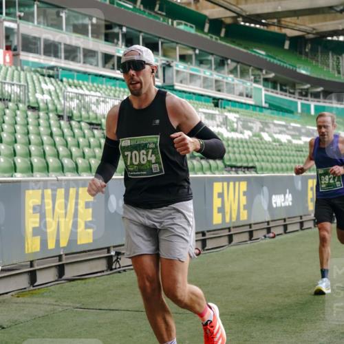 13.09.2026 - 21. swb-Marathon Bremen Michael Burmester http://msf.ph/oto/10449219 13.09.2026 12:48:17 Laufen im Stadion 382, 384, 524, 572, 621, 826, 868, 889, 1349, 1554, 1872, 1925, 2266, 2287, 2538, 2605, 2646, 2844, 2956, 3110, 3118, 3127, 3197, 3242, 3276, 3284, 3297, 3424, 3466, 3520, 3794, 3910, 4025, 4082, 4239, 4614, 4712, 4729, 4732, 4808, 4898, 4992, 5424, 5517, 5725, 5803, 5976, 6025, 6058, 6692, 6708, 6784, 6951, 7064, 7102, 7399, 7538, 7636, 7803, 7814, 7871, 7876, 8060, 8611, 8621, 8706, 8877, 8973, 8980, 8981, 9010, 9035, 9061, 9429, 9689, 9918 meine-sportfotos.de
