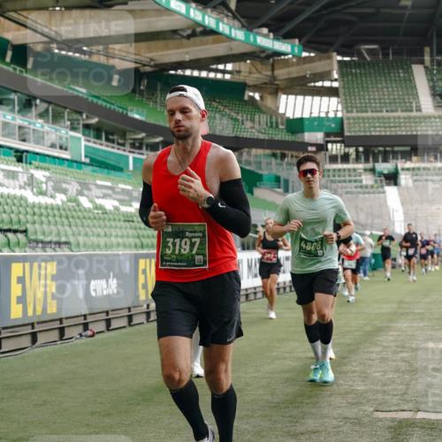 13.09.2026 - 21. swb-Marathon Bremen Michael Burmester http://msf.ph/oto/10449298 13.09.2026 12:48:20 Laufen im Stadion 382, 384, 524, 572, 621, 826, 868, 889, 1349, 1554, 1872, 1925, 2266, 2287, 2538, 2605, 2646, 2844, 2956, 3110, 3118, 3127, 3197, 3242, 3276, 3284, 3297, 3424, 3466, 3520, 3794, 3910, 4025, 4082, 4239, 4614, 4712, 4729, 4732, 4808, 4898, 4992, 5424, 5517, 5725, 5803, 5976, 6025, 6058, 6692, 6708, 6784, 6951, 7064, 7102, 7399, 7538, 7636, 7803, 7871, 7876, 8060, 8611, 8621, 8706, 8877, 8973, 8980, 8981, 9010, 9035, 9061, 9429, 9689, 9918 meine-sportfotos.de