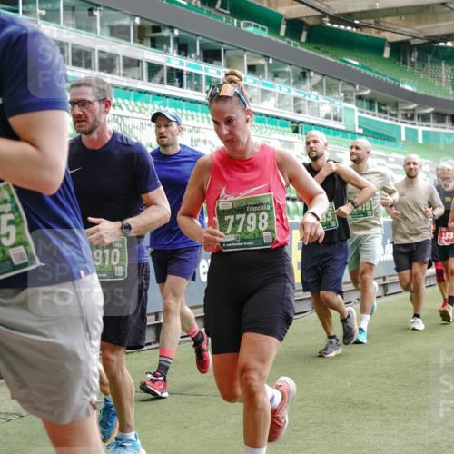 13.09.2026 - 21. swb-Marathon Bremen Michael Burmester http://msf.ph/oto/10449350 13.09.2026 13:09:05 Laufen im Stadion 164, 383, 391, 448, 532, 549, 551, 563, 625, 800, 808, 813, 884, 898, 911, 1025, 1072, 1124, 1150, 1210, 1285, 1289, 1395, 1398, 1559, 1688, 1831, 1880, 1899, 2003, 2041, 2208, 2215, 2229, 2232, 2243, 2366, 2380, 2405, 2413, 2429, 2441, 2467, 2471, 2525, 2565, 2573, 2594, 2611, 2635, 2692, 2717, 2727, 2782, 2802, 2823, 2831, 2841, 2866, 2897, 2930, 2931, 2941, 3032, 3291, 3316, 3327, 3333, 3398, 3437, 3707, 3769, 109 meine-sportfotos.de
