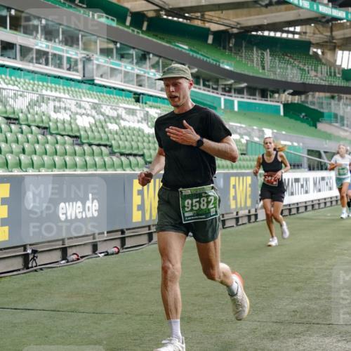 13.09.2026 - 21. swb-Marathon Bremen Michael Burmester http://msf.ph/oto/10449377 13.09.2026 12:48:23 Laufen im Stadion 382, 384, 524, 572, 621, 826, 868, 889, 1349, 1554, 1723, 1872, 1925, 2266, 2287, 2538, 2605, 2646, 2844, 2956, 3110, 3118, 3127, 3197, 3242, 3276, 3284, 3297, 3424, 3466, 3520, 3794, 3910, 4025, 4082, 4239, 4614, 4712, 4729, 4732, 4808, 4898, 4992, 5424, 5517, 5648, 5725, 5803, 5976, 6025, 6058, 6692, 6708, 6784, 6951, 7064, 7102, 7399, 7538, 7636, 7803, 7871, 7876, 8060, 8611, 8621, 8706, 8877, 8973, 8980, 8981, 9010, 9035, 9061, 9429, 9689, 9918 meine-sportfotos.de