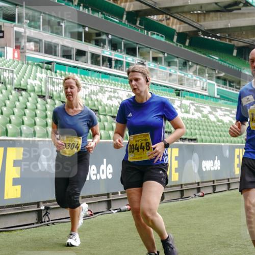 13.09.2026 - 21. swb-Marathon Bremen Michael Burmester http://msf.ph/oto/10449422 13.09.2026 10:30:41 Laufen im Stadion 10141, 10146, 10162, 10174, 10193, 10218, 10222, 10227, 10233, 10253, 10281, 10284, 10304, 10334, 10339, 10359, 10381, 10392, 10426, 10448, 10452, 10467, 10471, 10478, 10479, 10515, 10537, 10577, 10579, 10585, 10588, 10626, 10641, 10652, 10684, 10685, 10708, 10714, 10734, 10757, 10761, 10764, 10765, 10780, 10808, 10821, 10822, 10825, 10827, 10837, 10838, 10862, 10863, 10884, 10886, 10887, 10906, 10966, 10984, 11002, 11038, 11109, 11350, 11379 meine-sportfotos.de